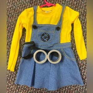 Minion costume 2T